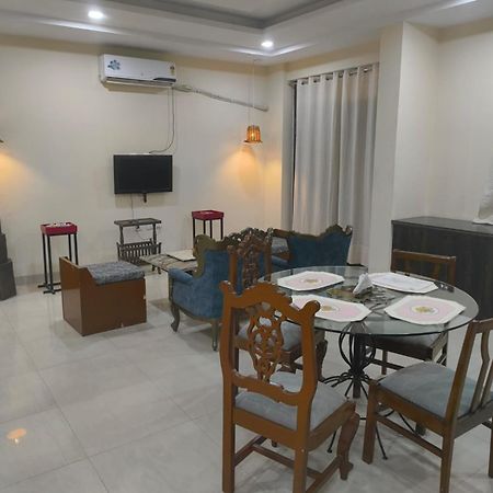 Elite Room - A Home Away Dźajpur Zewnętrze zdjęcie